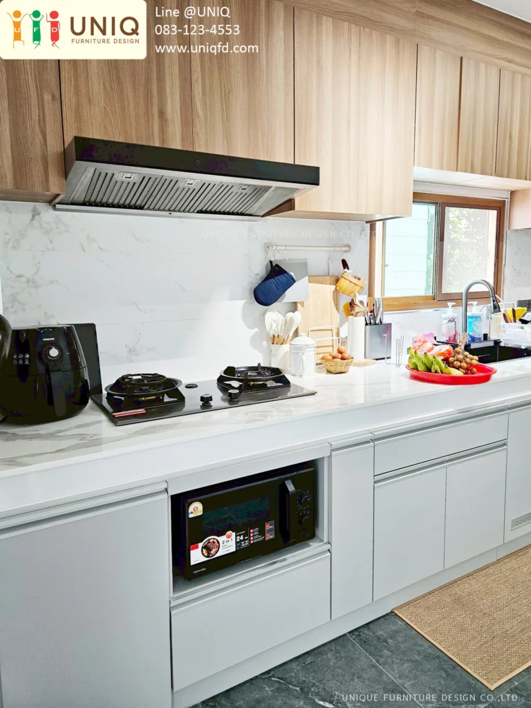 บิ้วท์อินครัวปูนลายไม้คุณแซกคุณเกด